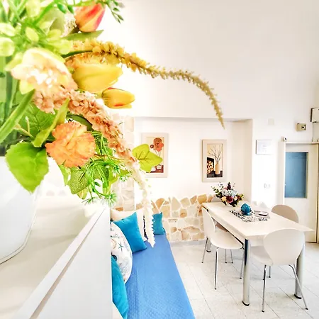 San Domenico House Апартаменты *