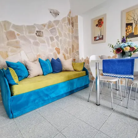 San Domenico House *